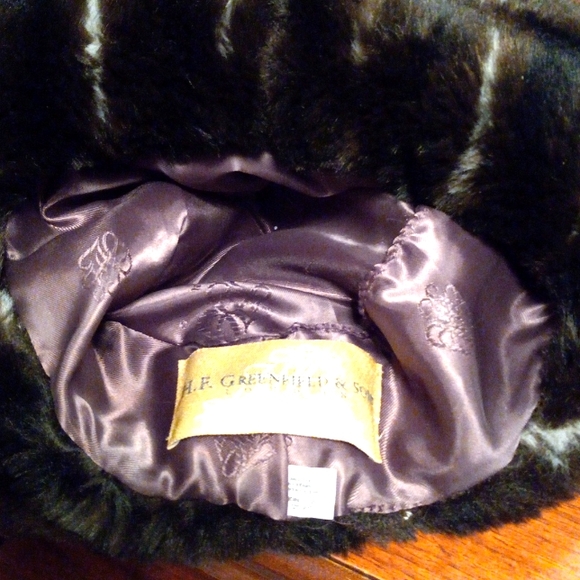 Fake Fur Bucket Hat - Picture 3 of 3